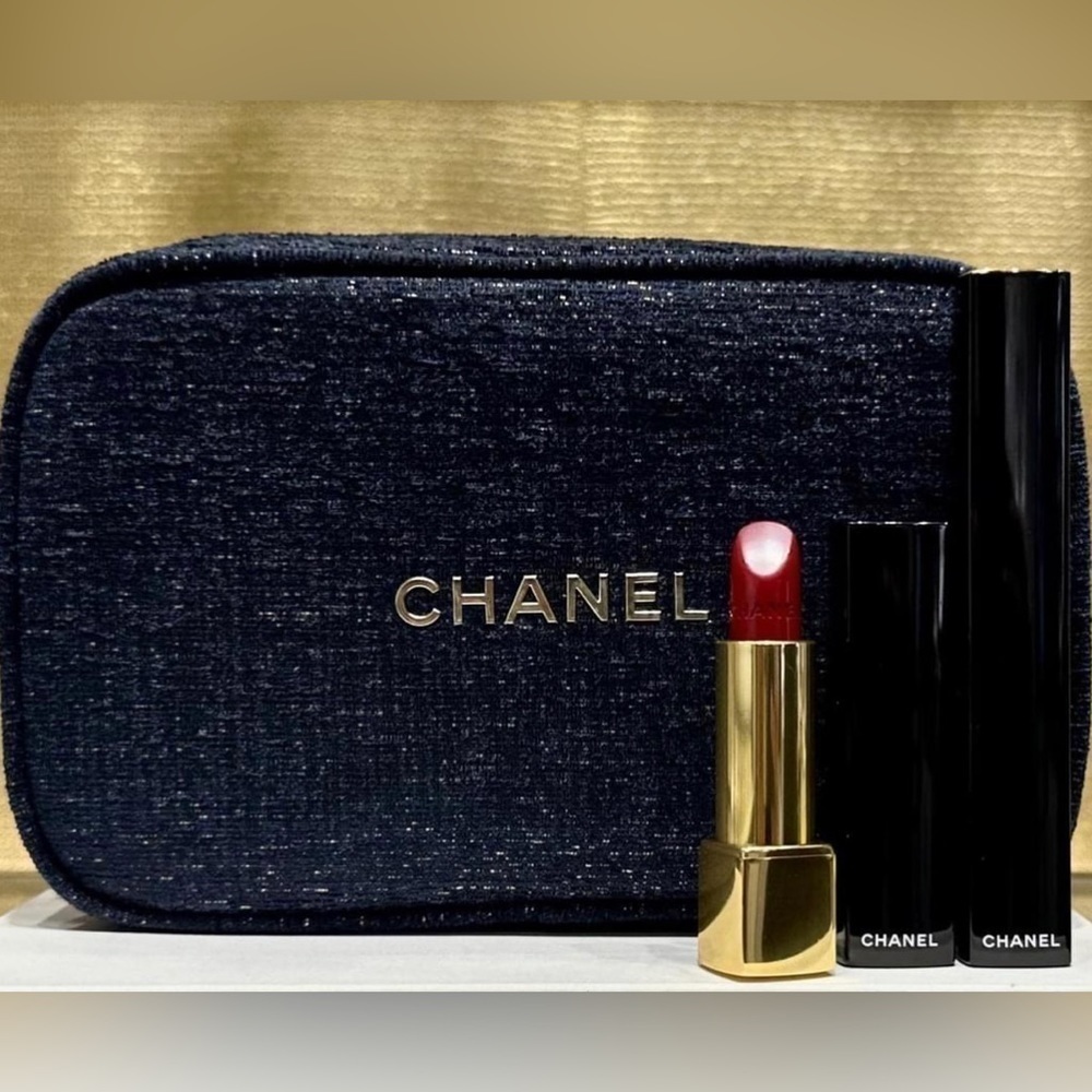 CHANEL• Holiday Allure Beauty Set